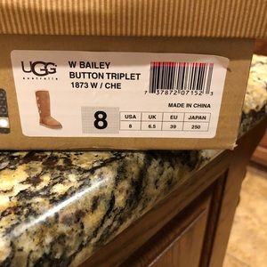 Ugg boots 8